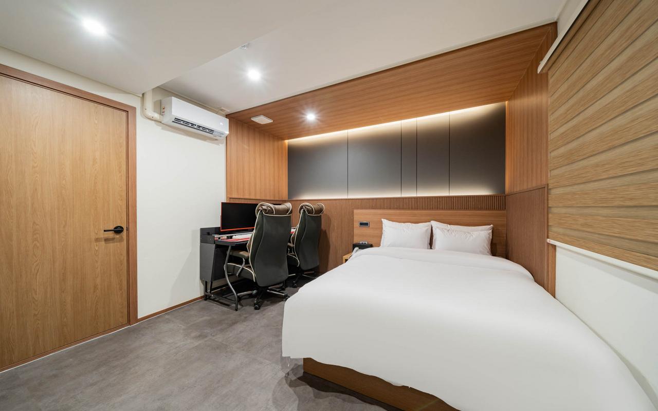 VIP-B 갤러리 1